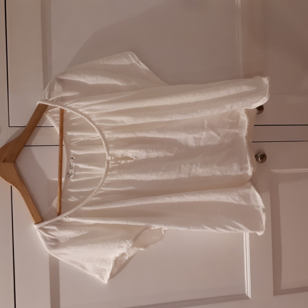 Carve Designs organic cotton blouse. Size L
